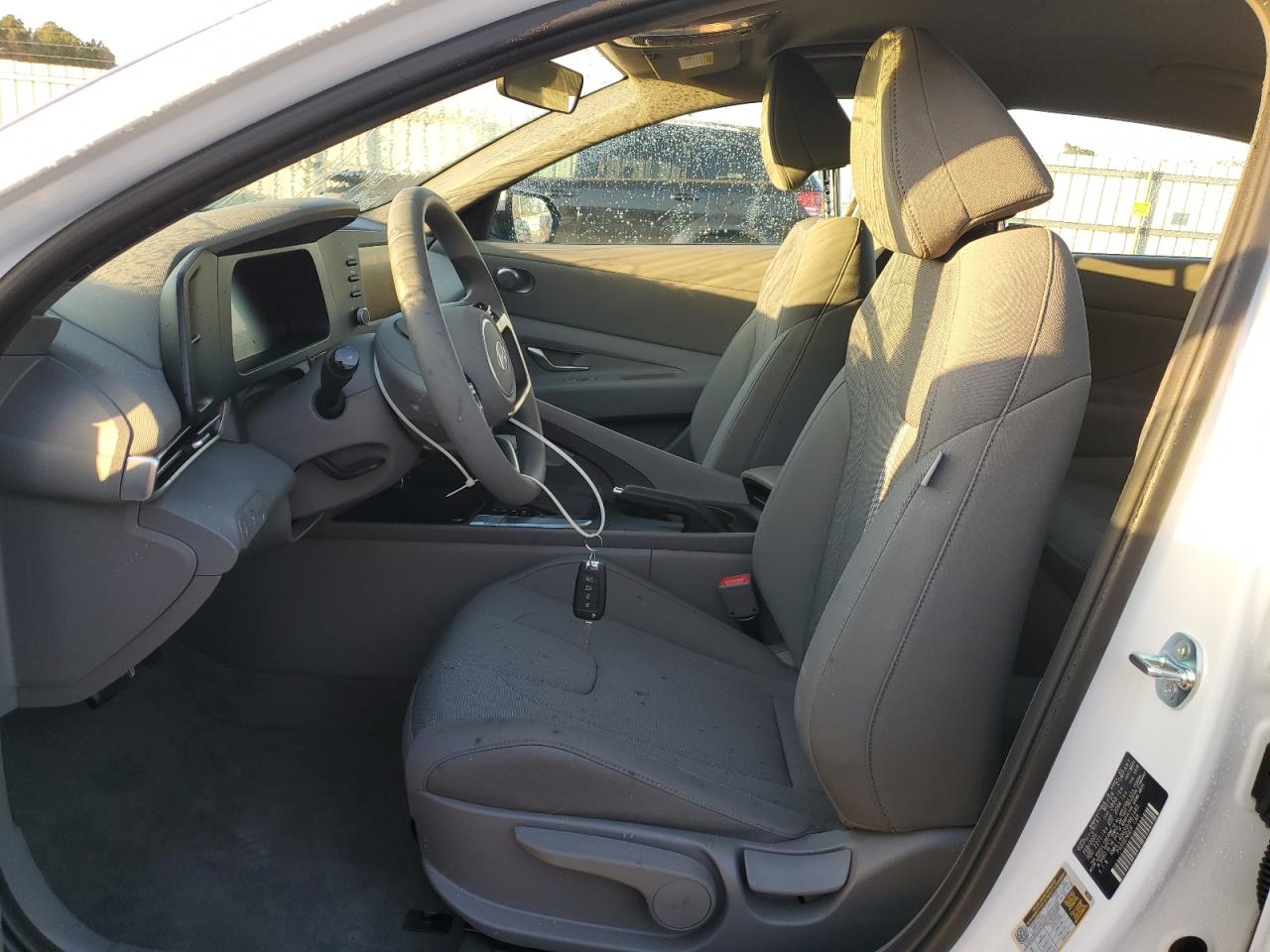 Hyundai ELANTRA Se Image 8