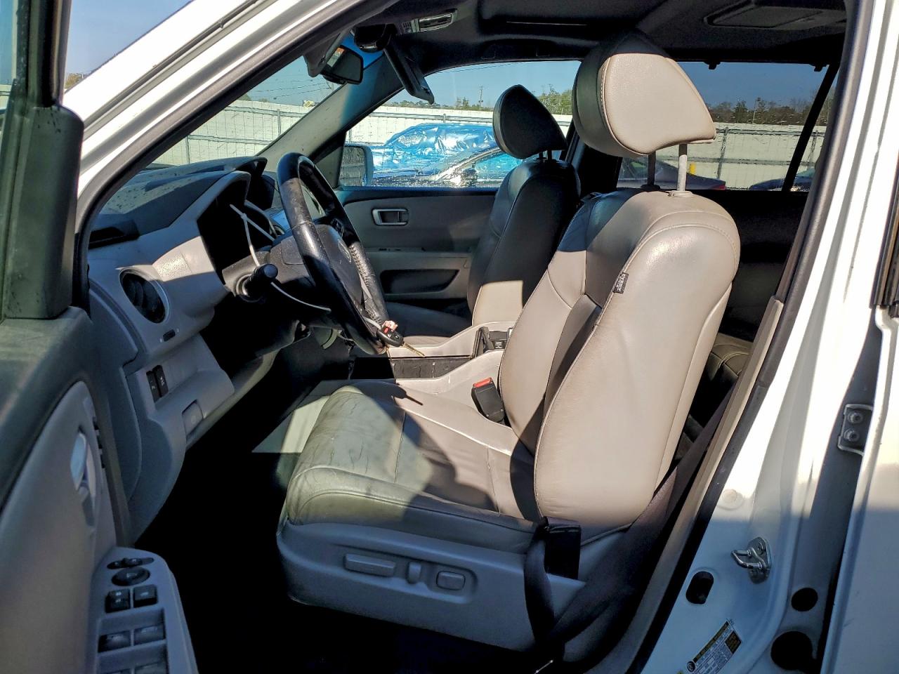 Honda Pilot Touring Image 4