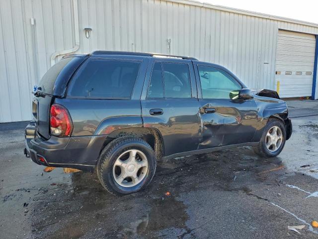 Chevrolet Trailblazer Ls Image 10
