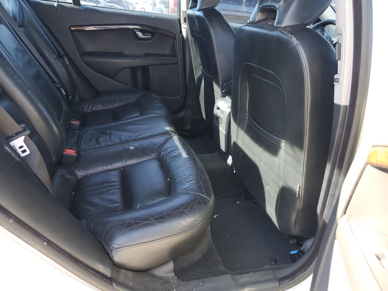 Volvo S80 3.2 Image 10