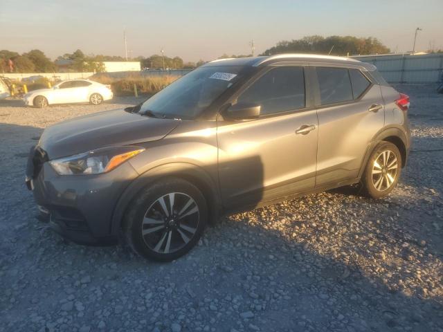  Salvage Nissan Kicks