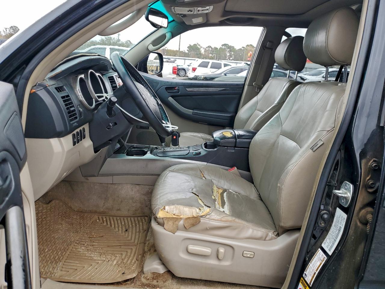 Toyota 4Runner Limited Image 8