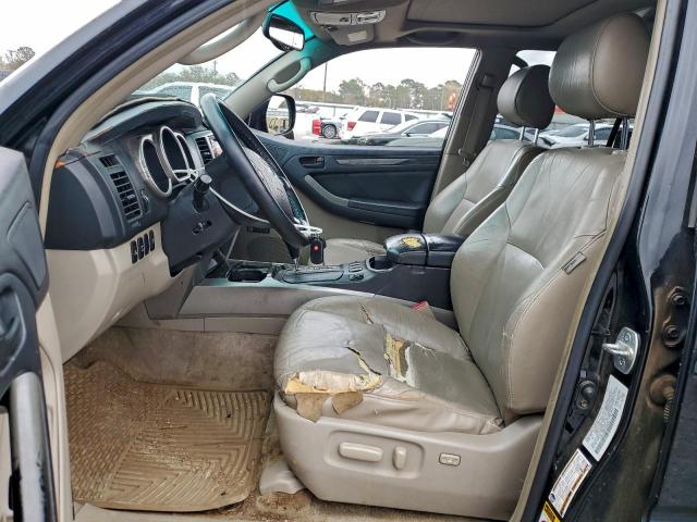 Toyota 4Runner Limited Image 8