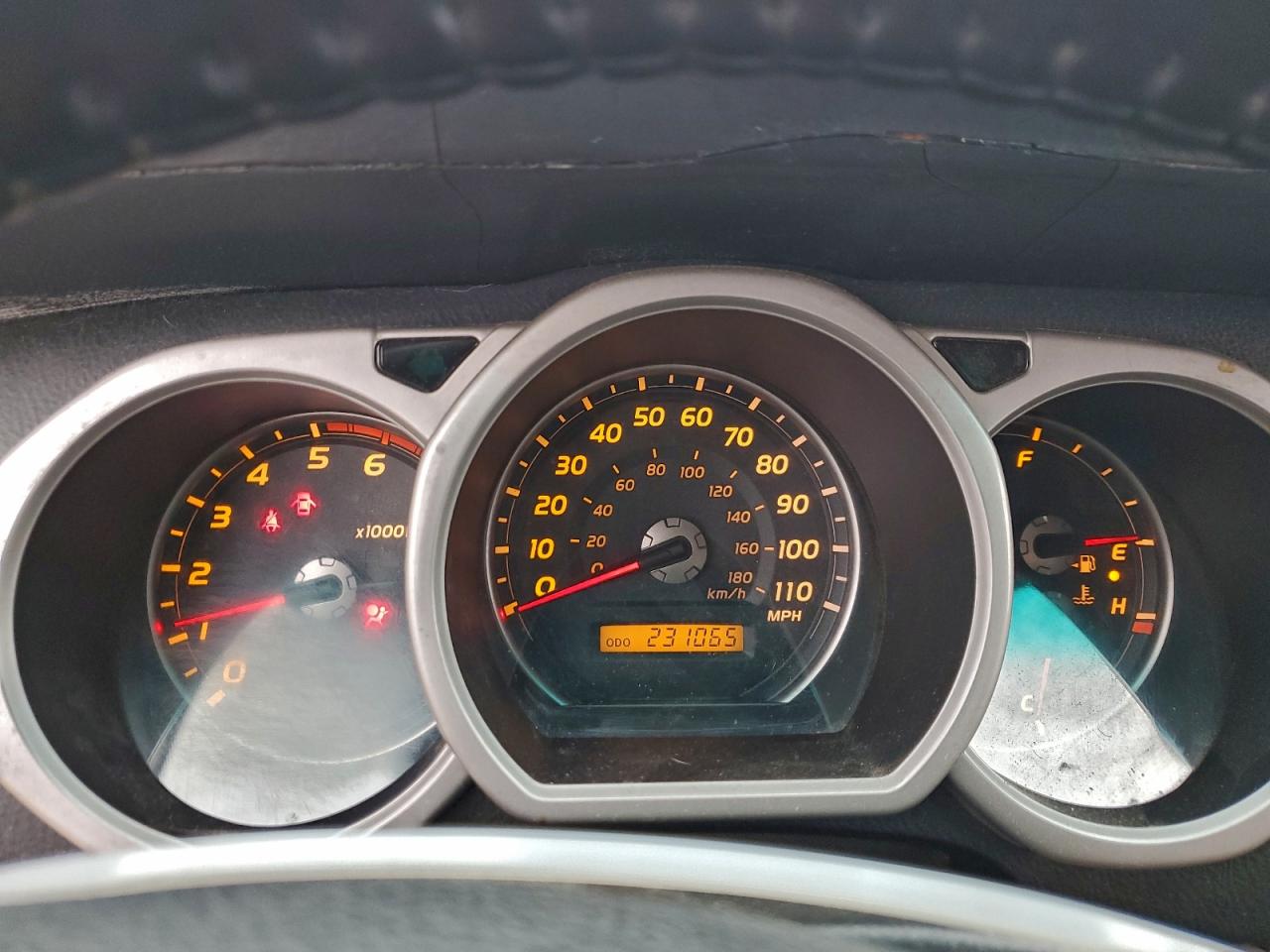 Toyota 4Runner Limited Image 10