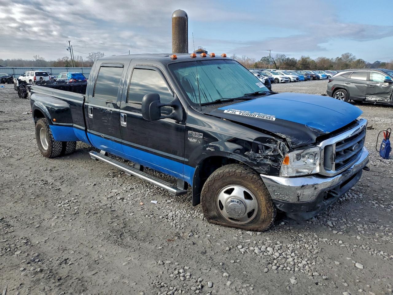 Ford F-350 Super Duty Image 4