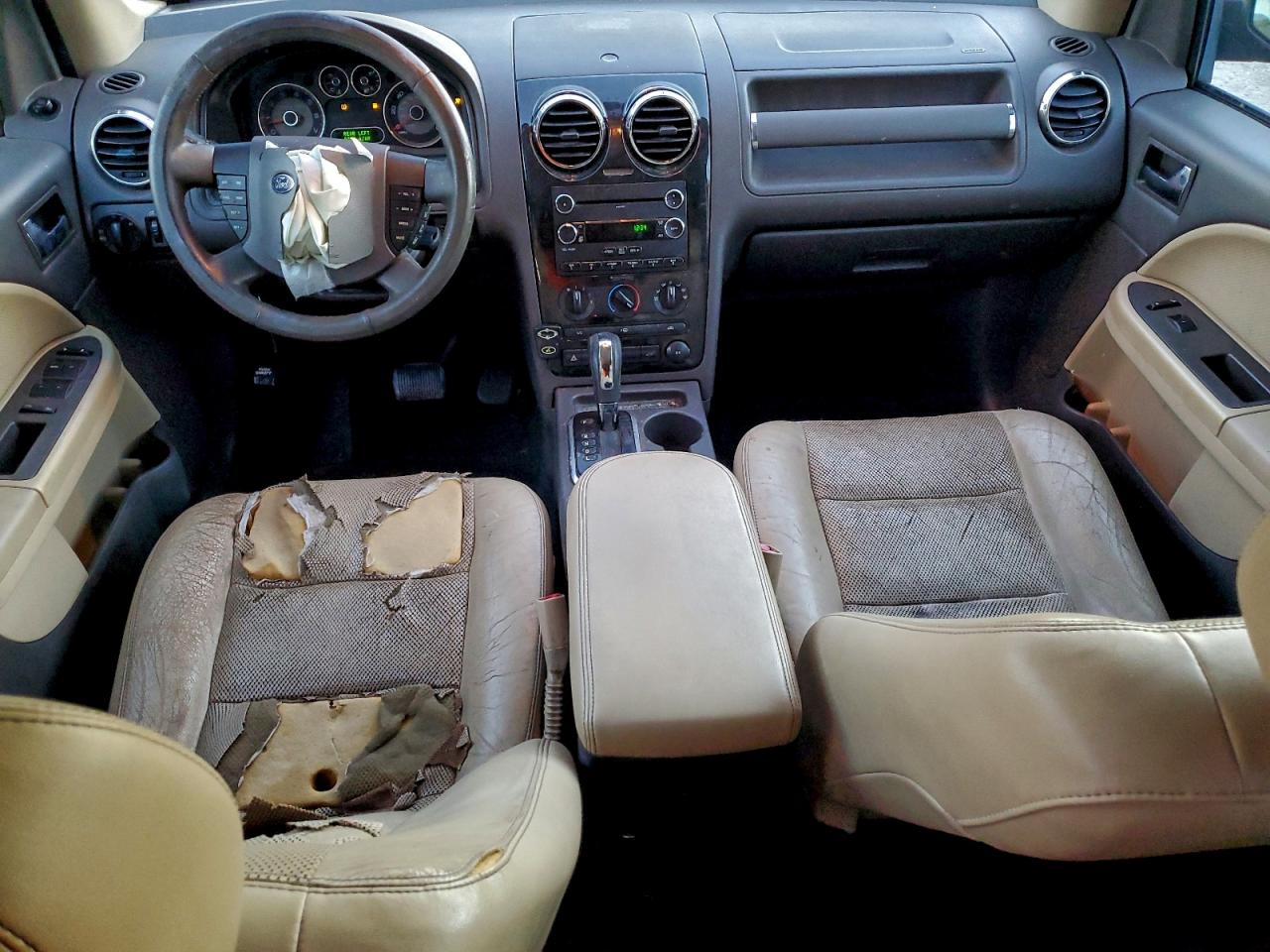 Ford Taurus Sel Image 10