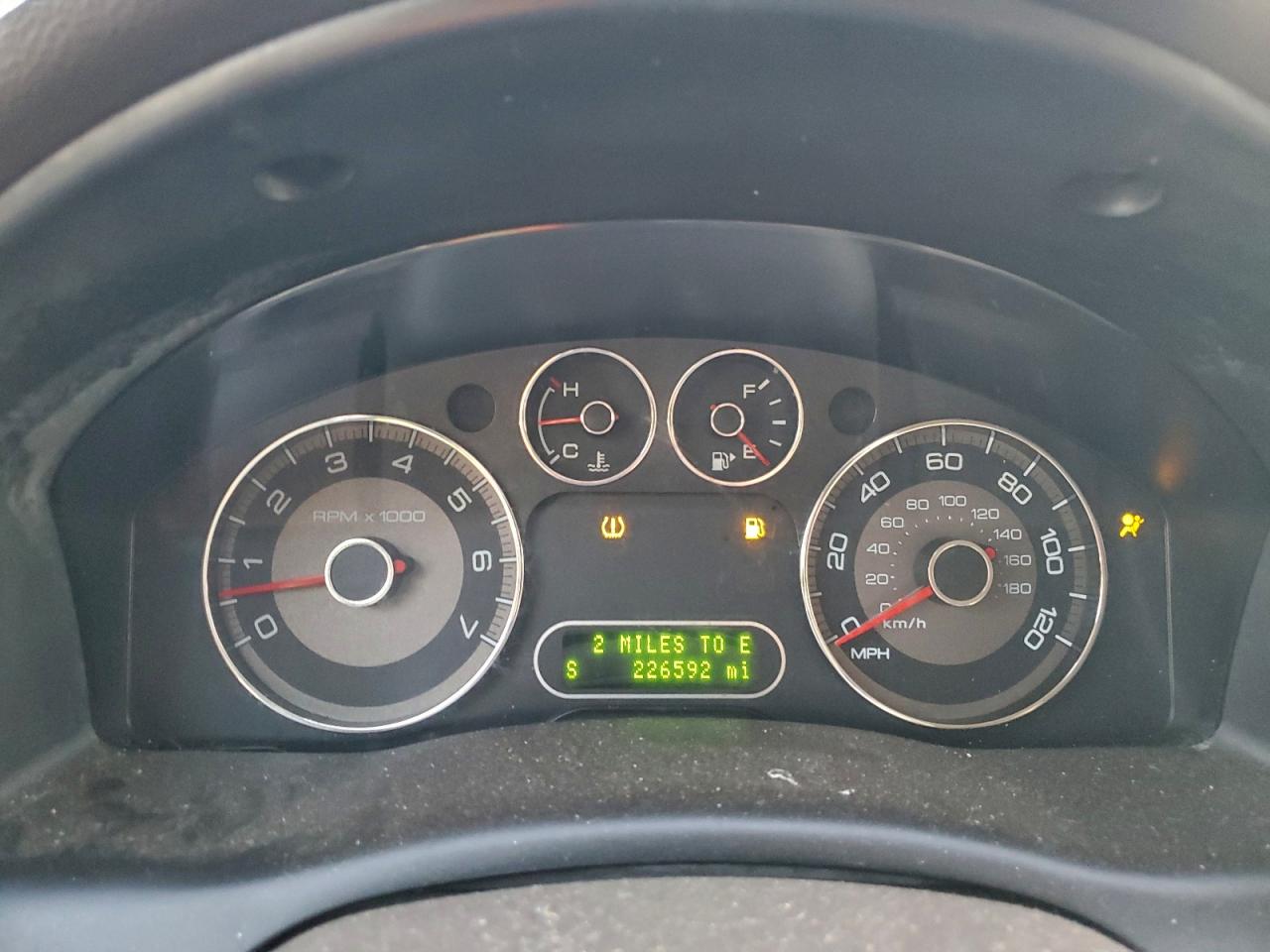 Ford Taurus Sel Image 9