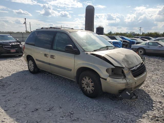 Chrysler Minivan Image 3