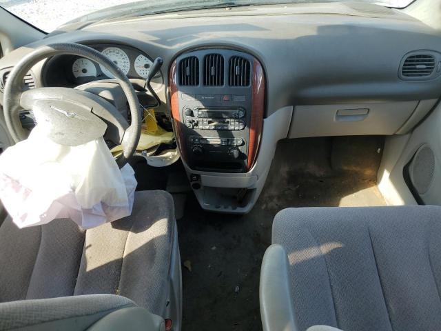 Chrysler Minivan Image 10