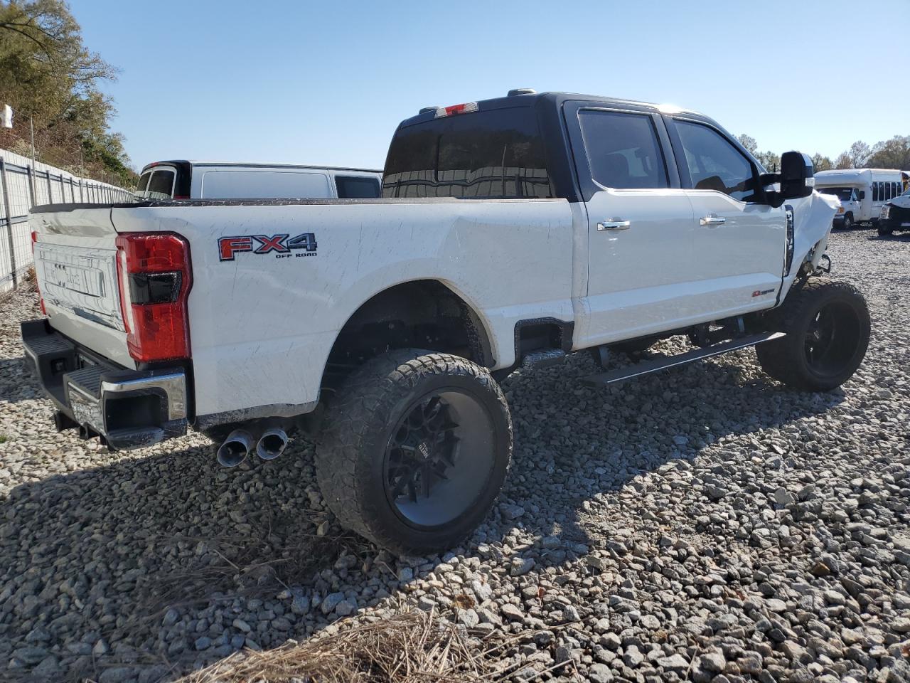 Ford F-350 Super Duty Image 9