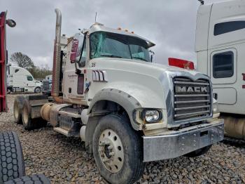  Salvage Mack Gu713