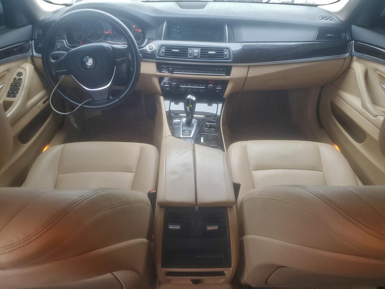 BMW 5 Series D Image 8