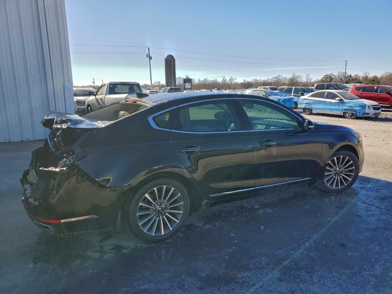 Kia Cadenza Premium Image 3