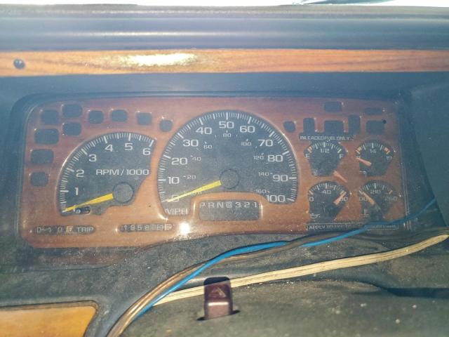 Chevrolet Suburban C1500 Image 8