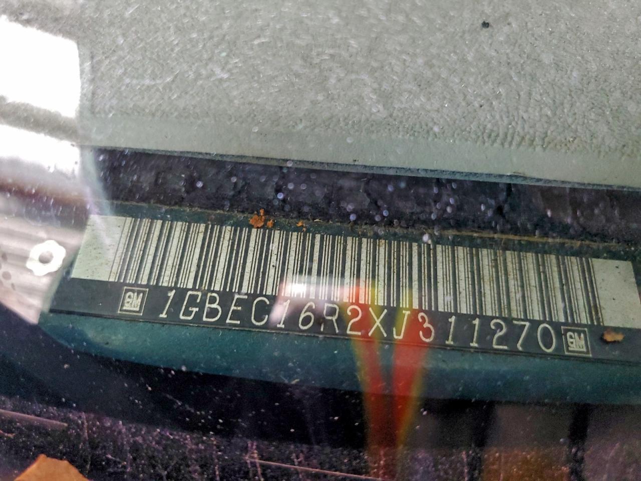 Chevrolet Suburban C1500 Image 12