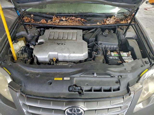Toyota Avalon Xl Image 3