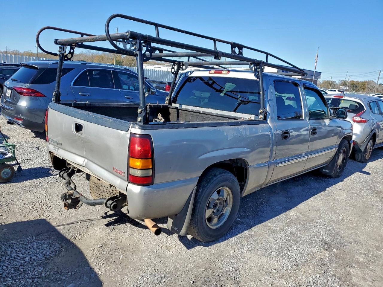 GMC Sierra C1500 Image 9