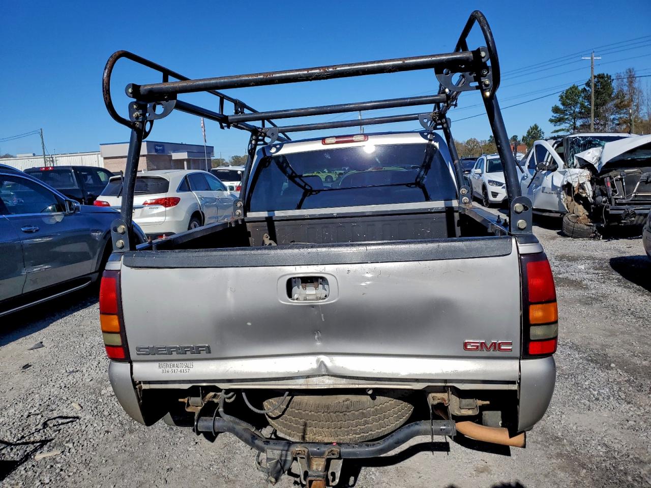 GMC Sierra C1500 Image 12