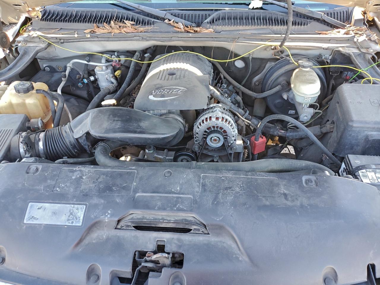 GMC Sierra C1500 Image 2