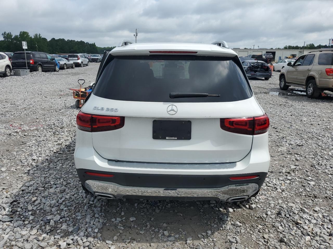 Mercedes-Benz GLB 250 Image 5