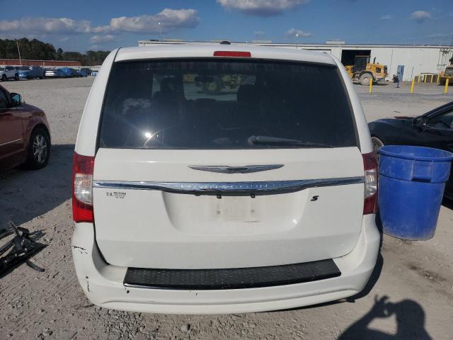 Chrysler Minivan S Image 10