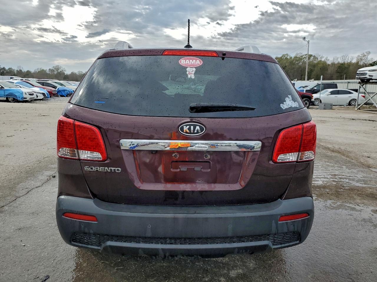 Kia Sorento Base Image 9