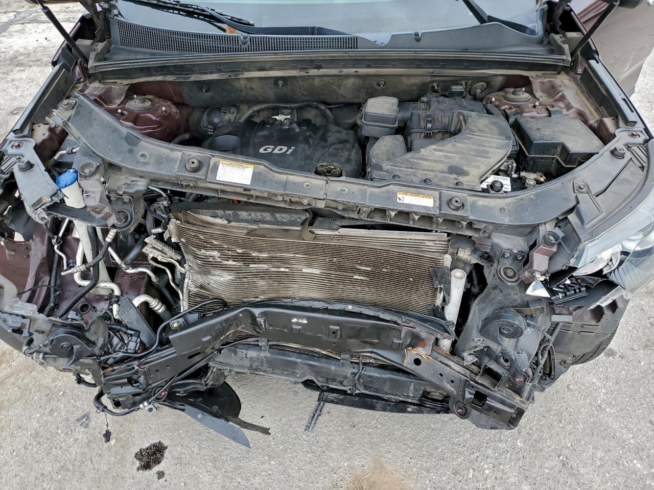 Kia Sorento Base Image 12