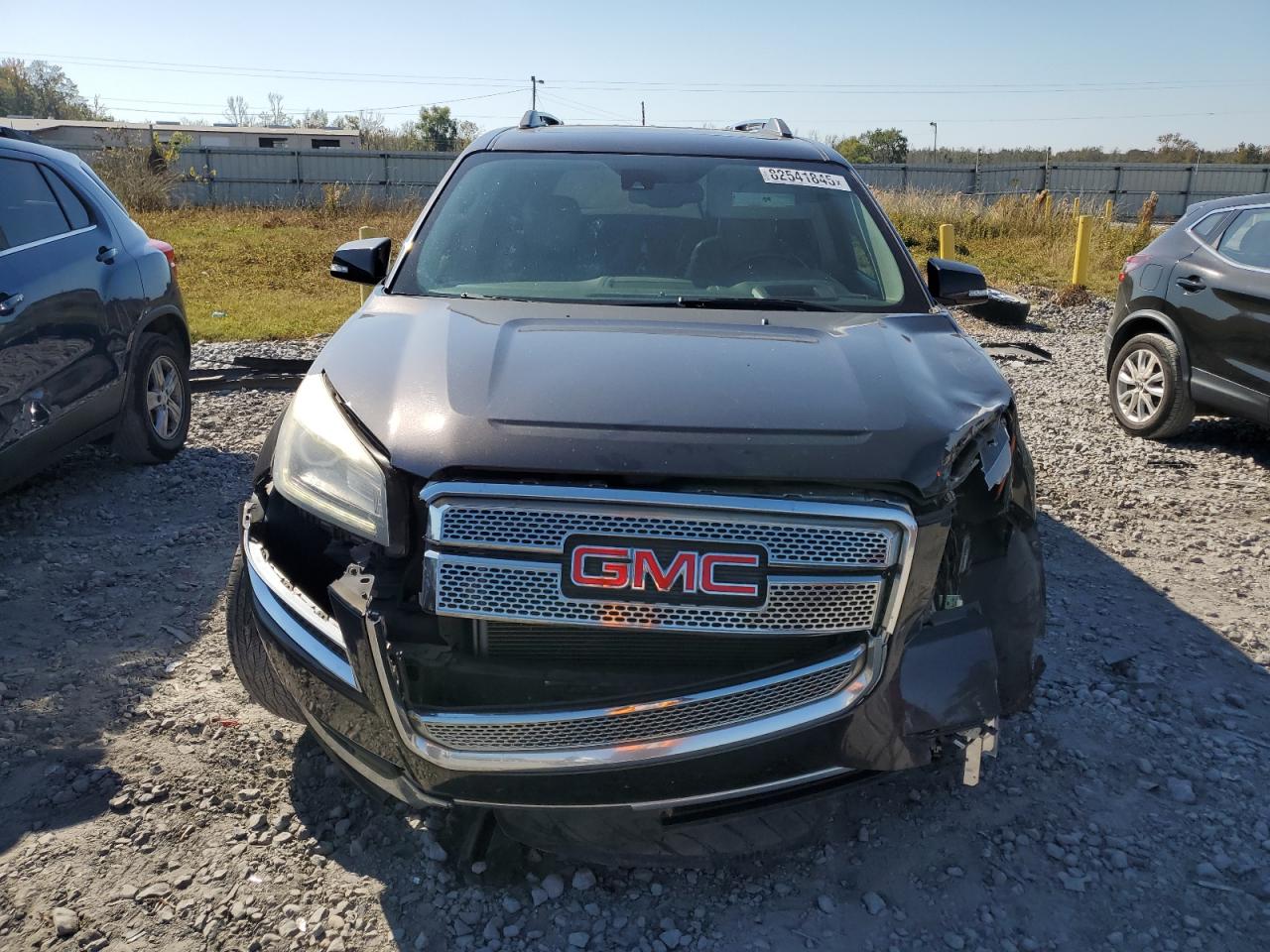 GMC Acadia Denali Image 2