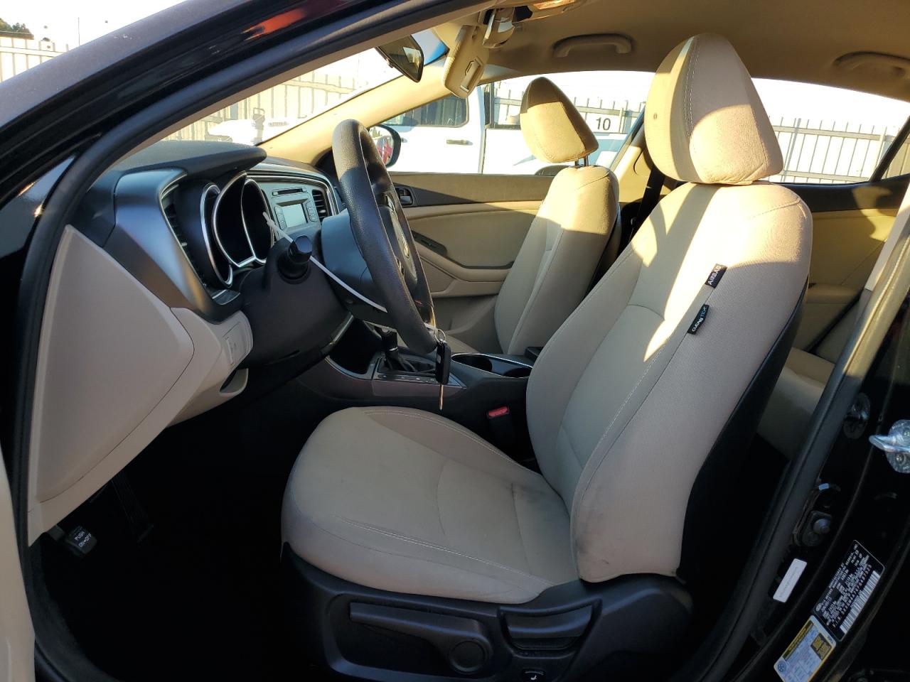 Kia Optima Lx Image 9