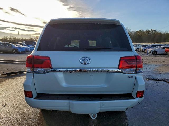 Toyota Land Cruis Vx-r Image 12