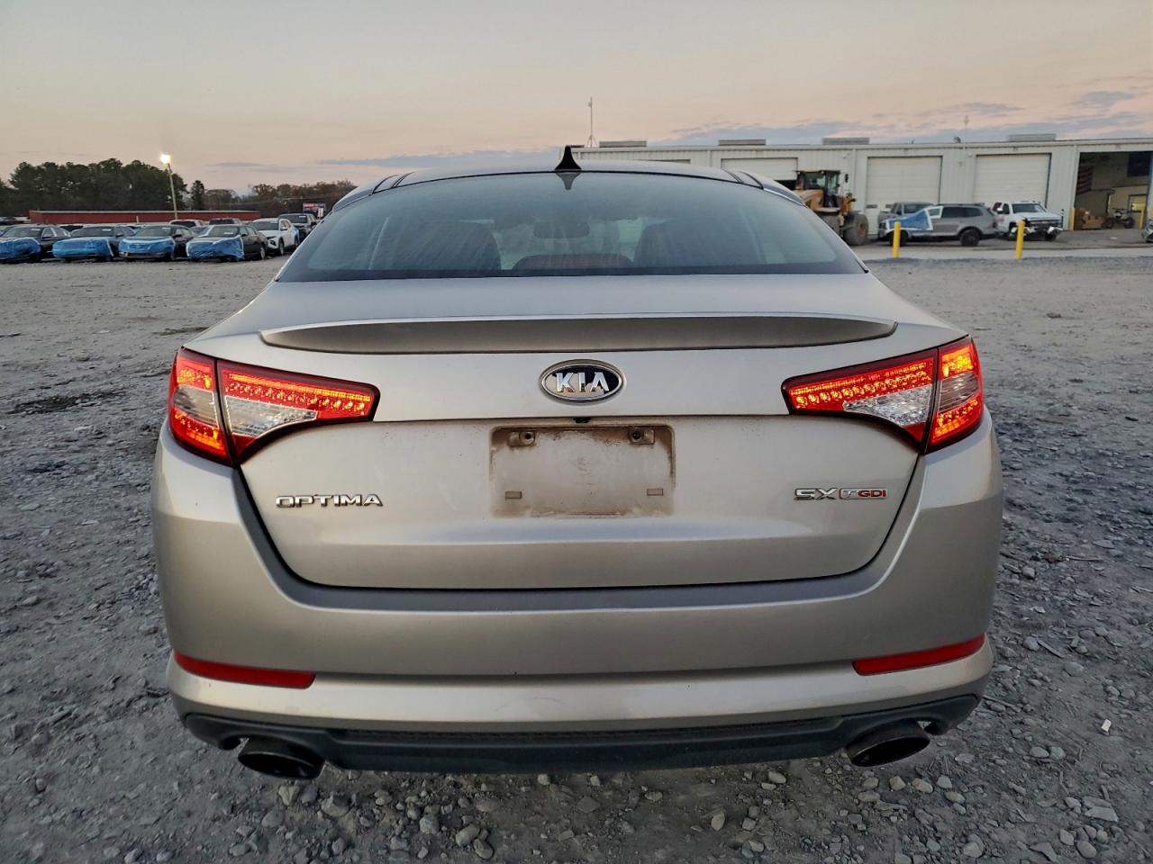 Kia Optima Sx Image 11