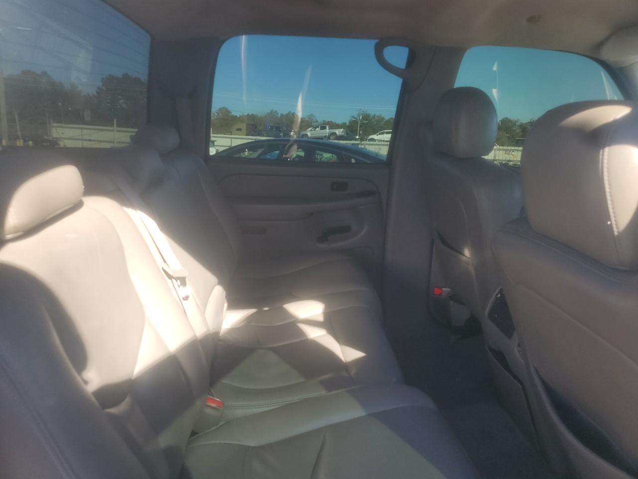 GMC Sierra C1500 Image 4