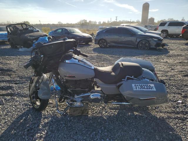 Harley-Davidson Fl Image 3