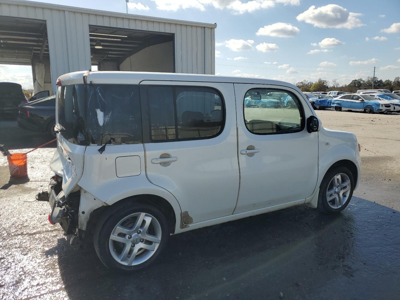 Nissan cube Base Image 7