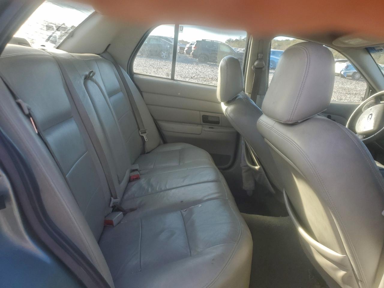 Ford Crown Vic Lx Image 3