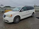 Chrysler Minivan Touring L Image 1