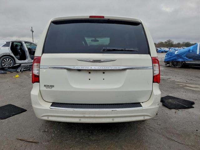 Chrysler Minivan Touring L Image 4