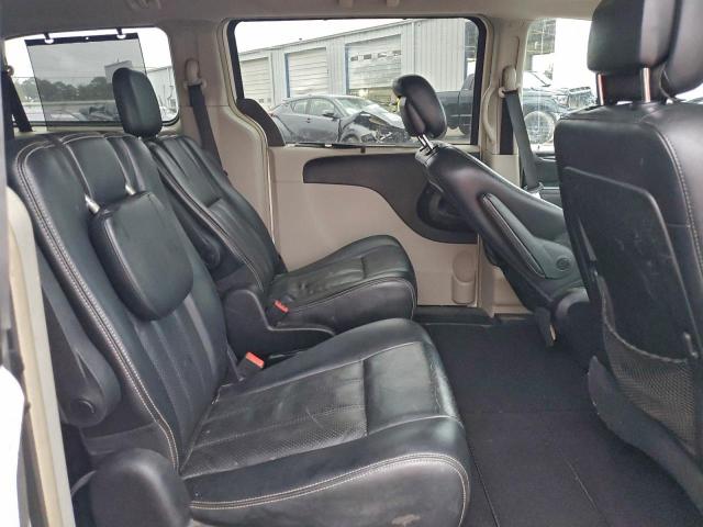 Chrysler Minivan Touring L Image 11