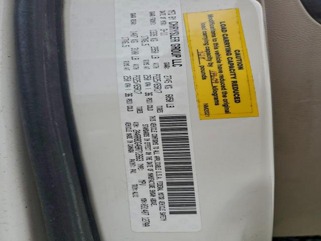 Chrysler Minivan Touring L Image 10