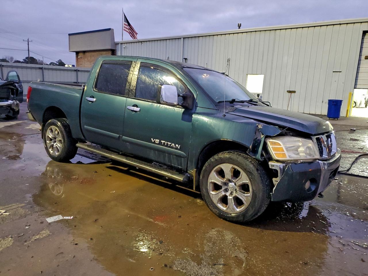 Nissan Titan Xe Image 4