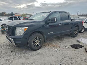  Salvage Nissan Titan