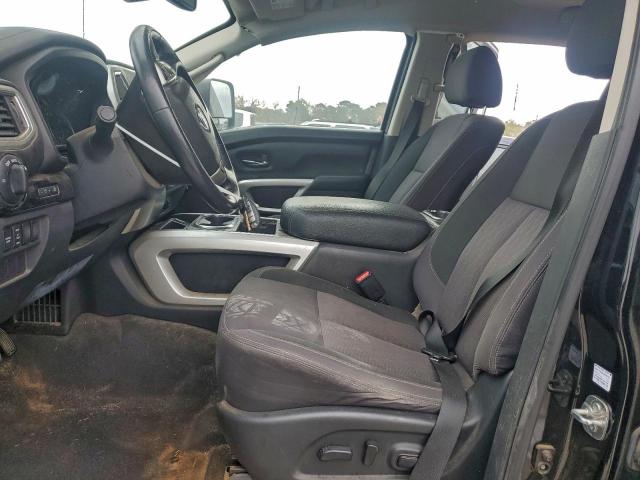 Nissan Titan Sv Image 6