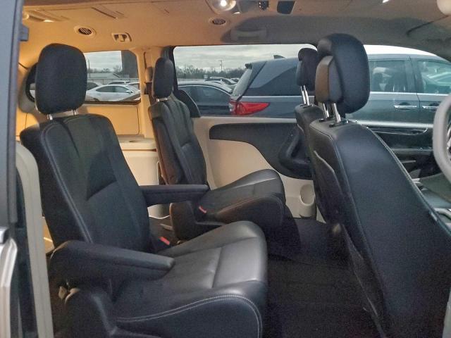 Chrysler Minivan Touring Image 12