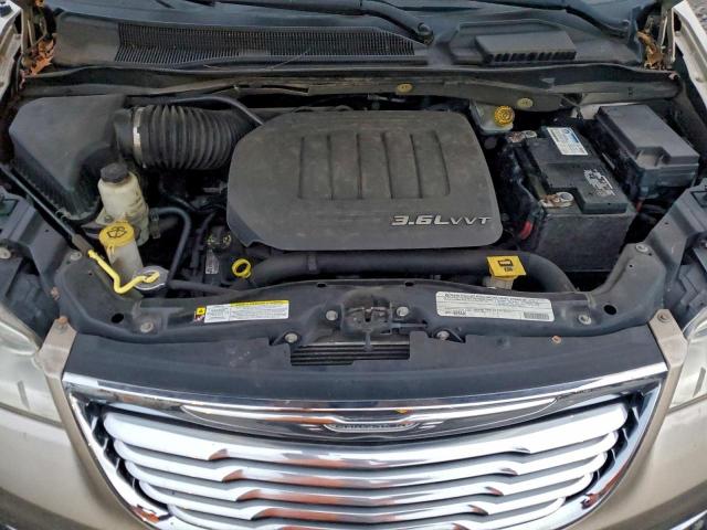 Chrysler Minivan Touring Image 6