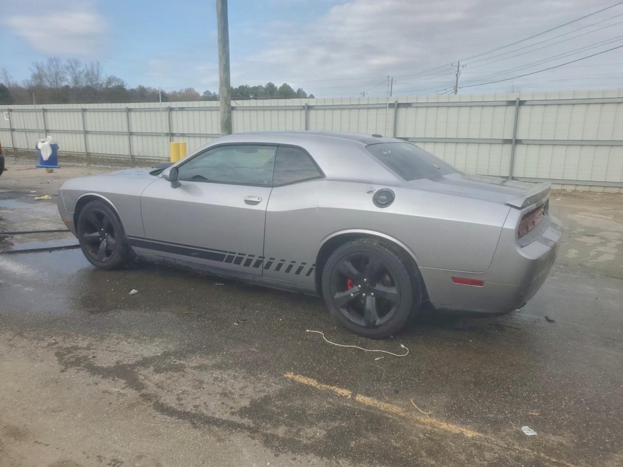 Dodge Challenger R/t Image 2