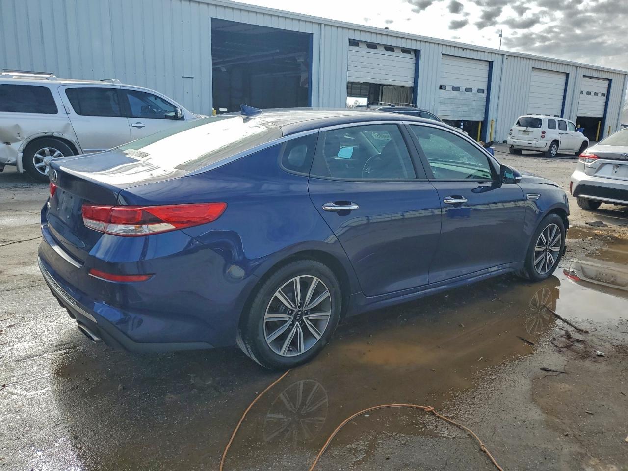 Kia Optima Lx Image 3