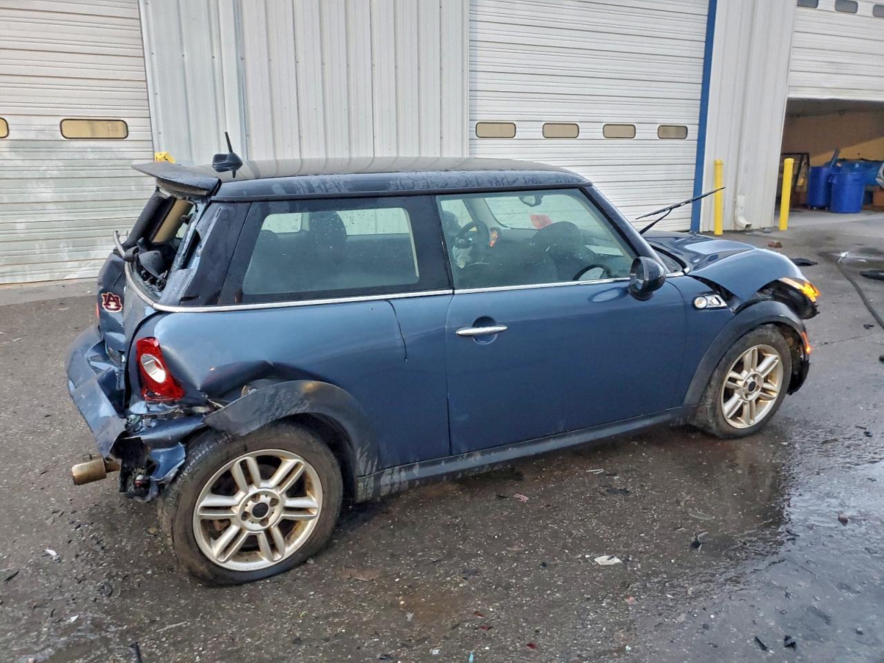 MINI Cooper S Image 2