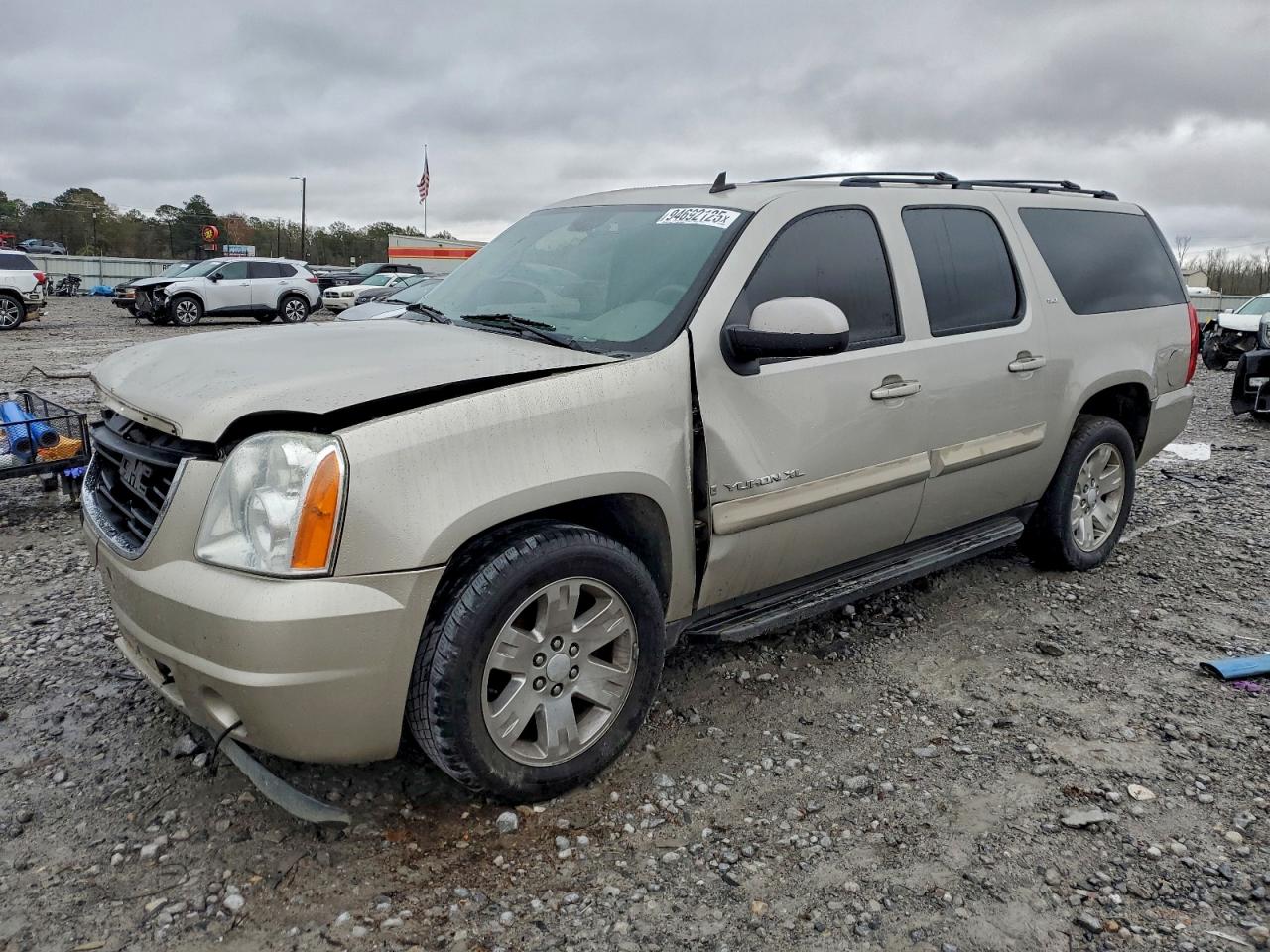 GMC Yukon C1500 Image 1