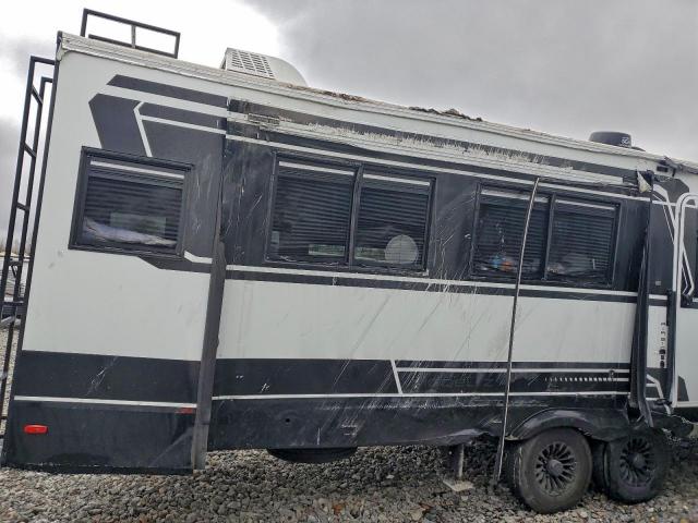 Brinkley Model Z Image 3