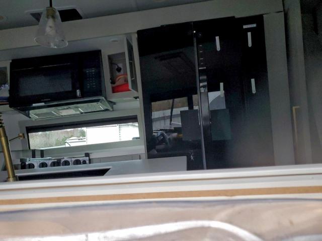 Brinkley Model Z Image 2